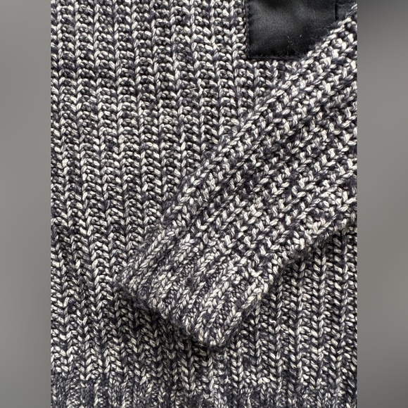 Dex Knit Sweater & Calvin Klein Ling Sleeve Dress Shirt (Bundle) Size 10 - Picture 6 of 9